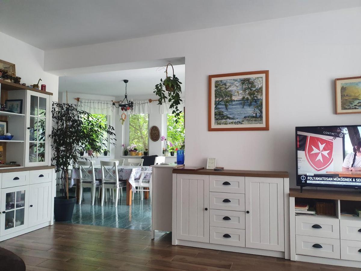 Fehér Rózsa Apartman Cserszegtomaj Exterior foto