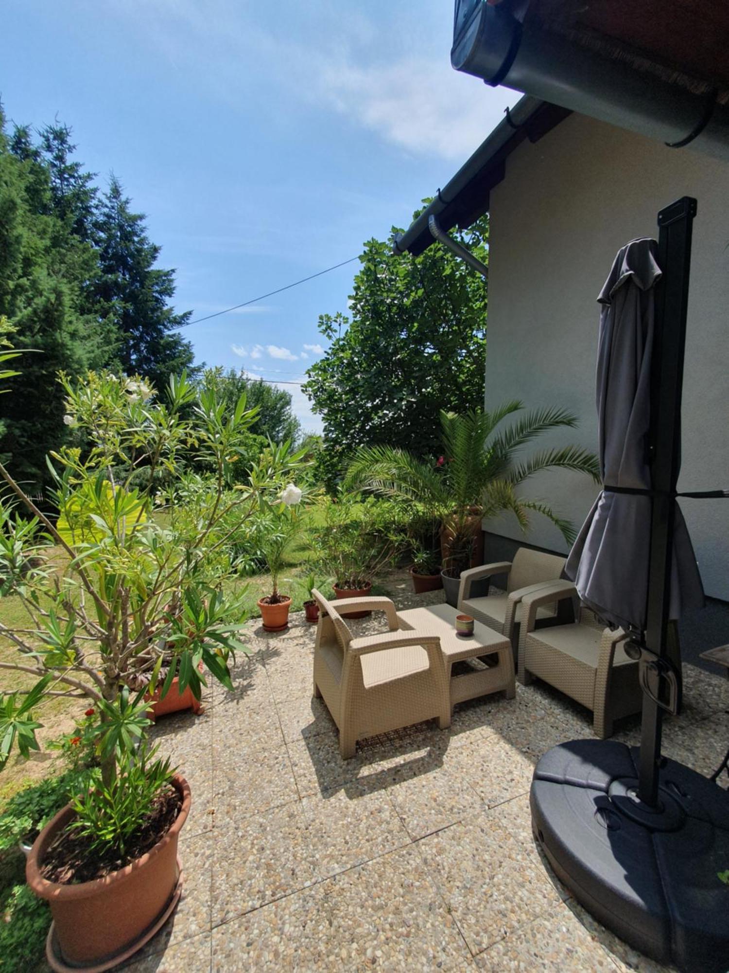 Fehér Rózsa Apartman Cserszegtomaj Exterior foto