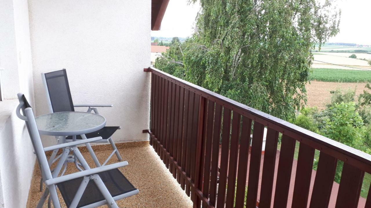 Fehér Rózsa Apartman Cserszegtomaj Exterior foto